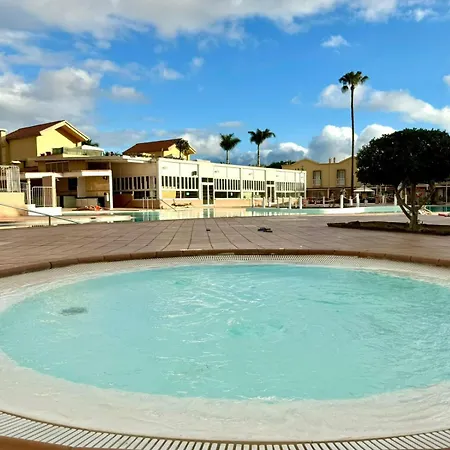 Oasis Lemon Nyaraló *