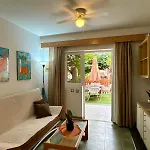 Oasis Lemon Nyaraló *